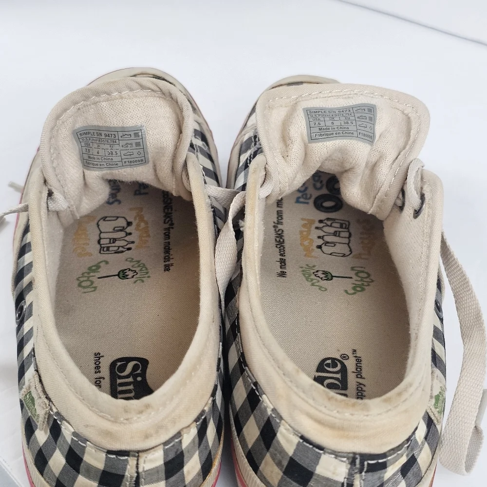 Vintage Eco Sneaks Shoes  Sneakers Black White Plaid Pink Sneakers 7.5‎ Lace Up